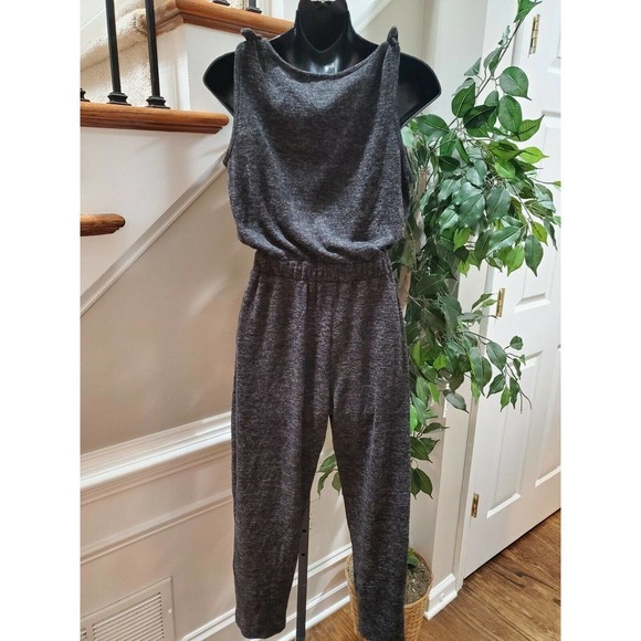 C Women's Solid Gray Polyester Round Neck Sleeveless Casual Jumsuits Size Small - Picture 8 of 16